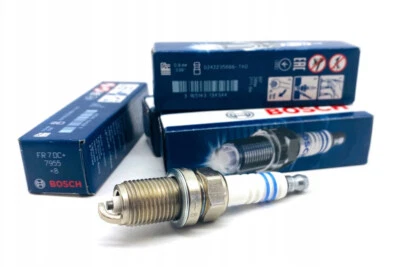 4x Spark Plugs by Bosch fits Fiat Cinquecento 1.1 40kW manufactured 1994-1998 - Image 1 of 4