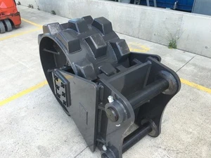 EXCAVATOR 30 TONNE COMPACTION WHEEL - Picture 1 of 2