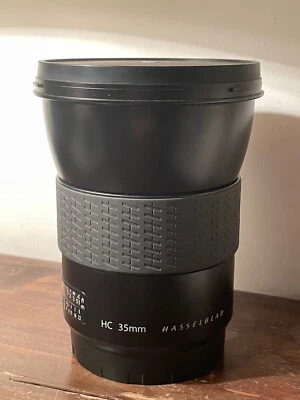 HASSELBLAD HC 35mm f3.5 Lens - Shutter 3K (with cap, hood & leather pouch) - Image 1 of 4