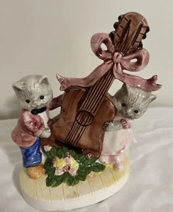 Vintage TMD Cerámica Niño Y Niña Con Guitarra - Imagen 1 de 4