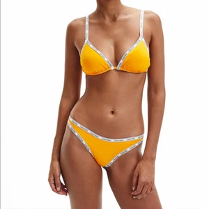 BIKINI COSTUME TRIANGOLO DONNA CALVIN KLEIN JEANS KW0KW01604 ORIGINAL PE 2023 - Picture 1 of 3