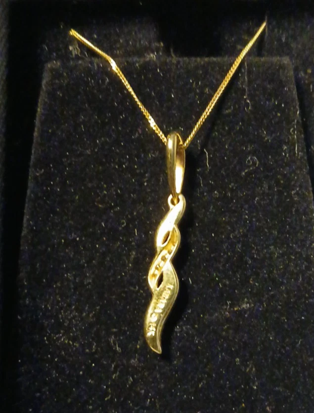 Exquisit Made In USA 14 Kt Gold & Diamond Kabana custom made Necklace & Pendent  - Image 1 of 4