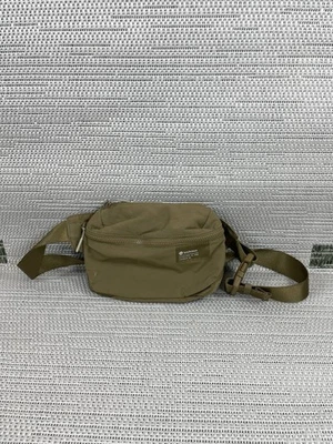 Bolsas Lululemon linhas limpas náilon verde oliva bolso interno cinto de cintura ajustável - Imagem 1 de 4