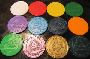 Alcoholics Anonymous 12 Lot Plastic AA month & 24hour Chips Medallion Token - Picture 1 of 10