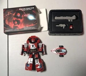 Transformers Classics Universe 2.0 Cliffjumper With Devil Horns Upgrade CHUG - Picture 1 of 1