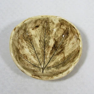 Cannabis Pottery Dish HandMade From Male Marijuana Leaf Glazed Weed 5 - 6 Inch - Picture 1 of 4
