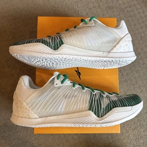 Größe 11 - Anta Player1 Plus Dorothy Serious Player weiß/grün/gold - Bild 1 von 6