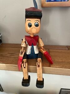 Shelf Puppet-Pinocchio excellent condition. 