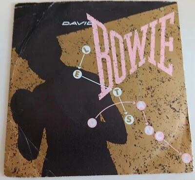 DAVID BOWIE - LET'S DANCE VINYL 45. PLAYS EXCELLENT. EA 152. - Image 1 of 4