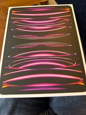 Apple iPad Pro 12" 6th Gen WiFi + Cellular 256GB MP203B/A untouched and unlocked - Image 1 of 3