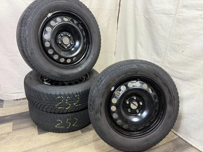 Original VW Tiguan Winter Kompletträder 215/65 R17 99H 5QF601027J/K - Bild 1 von 4