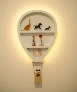Estantes de pared colgantes de almacenamiento para guardería con globo de madera para niños - Imagen 1 de 18