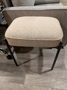 Comodo Sgabello Vanità Ottomano Boucle Velluto Boho Piccolo Poggiapiedi Ripiedi Trapuntato... - Foto 1 di 9