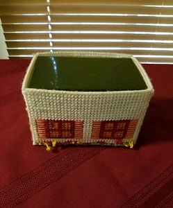 Green Vintage Tin Recipe Box Empty With Cover - Picture 1 of 5