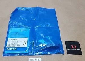 *NEW FACTORY SEALED* Omron E3FA-DP21 Photoelectric Sensor 10-30Vdc + Warranty! - Picture 1 of 3