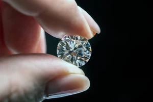 Diamante Natural CERTIFICADO 7,00 Ct Grado D Redondo Suelto VVS1/13,5 mm - Imagen 1 de 6