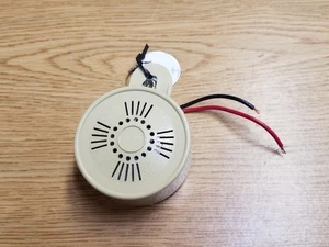 Pitido de alarma de 12VDC - muy fuerte - se utilizó como alarma de respaldo. Escucha vídeo - Imagen 1 de 5