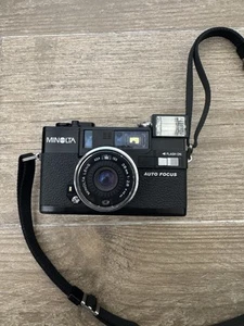 *TESTED* Minolta Hi-Matic AF2 35mm Camera - Photo 1/5