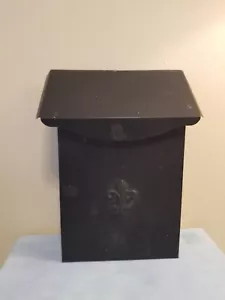 Vintage Metal Wall Mounted Mailbox with Flip Top & Fleur de Lis Symbol on Front - Picture 1 of 13