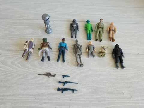 Lot of Vintage Star Wars Action Figures Kenner Weapons Greedo 4LOM Yoda IG-88 Cover