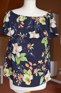 dunkelblaue Carmenbluse mit Blumen Gr. 38 von Only - Bild 1 von 7