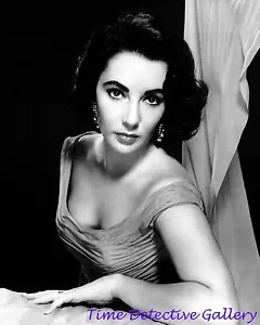Actress Elizabeth Taylor (2) - Celebrity Photo Print - Picture 1 of 1