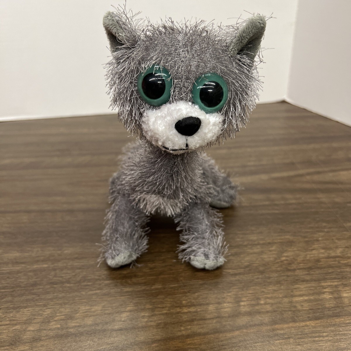 Twisted Whiskers ぬいぐるみ 猫 Twisted Whiskers ぬいぐるみ 猫