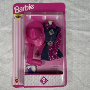 Vintage Barbie Western 1996 Mattel vestito rosa cowgirl rodeo 15861 raro - nuovo con scatola - Foto 1 di 4