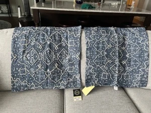 NEW Surya 22"x22"  throw Pillow case cover - 1 pair - Picture 1 of 5