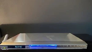 JVC XV-N412S Digital Direct Progressive Scan DVD Player. Tested No Remote - Picture 1 of 4