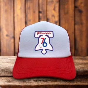Gorra de baloncesto Philadelphia 76ers para hombre gorra de camionero roja con logotipo retro - Imagen 1 de 7