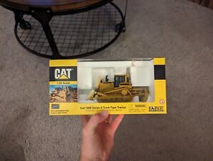 Norscot Cat D8R Series II Track-Type Tractor, Bulldozer: 55099, 1:50 Scale (New)