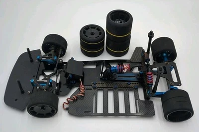 Team Associated RC10L4O Oval Pan Car Roller Clean - Image 1 of 4