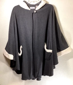 Poncho LeModa Cape Fleece con cappuccio avvolgente grigio pelliccia sintetica bordo bianco taglia unica - Foto 1 di 8