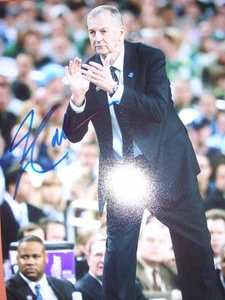 Connecticut Huskies Jim Calhoun SIGNED 8x10! w/coa + hologram Autograph Uconn - Picture 1 of 1