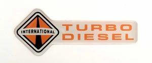 EMBLEMA INTERNACIONAL TURBO DIÉSEL SATINADO - Imagen 1 de 2