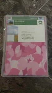 BRAND NEW JOHN DEERE GIRLS PINK CAMO FLORAL VALANCE COTTON & POLYESTER 84" X 15" - Picture 1 of 2