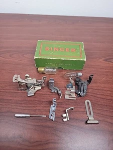 Accesorios de máquina de coser Singer de caña baja vintage con caja Singer - Imagen 1 de 10