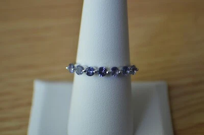 Anillo de 7 piedras de tanzanita premium de 0,85 quilates platino sobre plata fina talla 8 Foto 1 de 4