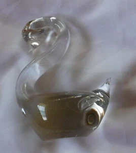 COLLECTIBLE Clear Glass Crystal Swan Paper Weight Decorative - Picture 1 of 7