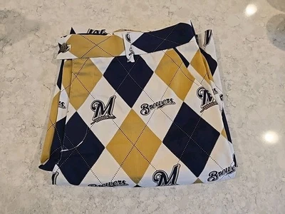 Loudmouth Golf Men's 36” Shorts - Milwaukee Brewers Logo- Pre-Owned - Image 1 of 4