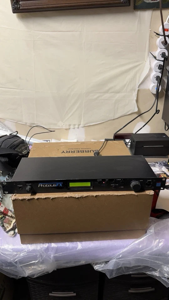 Módulo de sonido de montaje en rack E-MU Proteus FX Foto 1 de 4