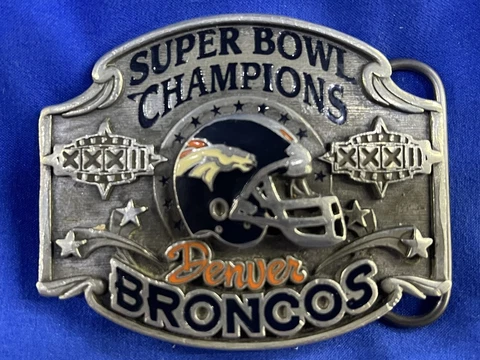 Super Bowl 32 champions Denver Broncos  belt buckle 1997 Limited Edition Cover
