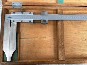 Mitutoyo - 750mm Vernier Caliper - Picture 1 of 4