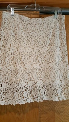 Falda de ganchillo Kenar talla M beige ilusión dobladillo cremallera trasera cintura elástica Foto 1 de 4