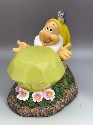 Estatua de jardín solar estornudo 7 enanos Blancanieves de Disney de colección Foto 1 de 4