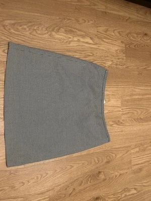 Esprit Vintage y2k retro 80s Female Midi Skirt 🥰  - Image 1 of 4