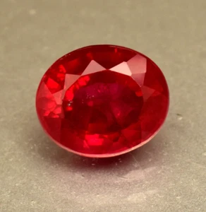 Piedra preciosa suelta de corte ovalado de corte ovalado relleno de vidrio rubí natural de 10,20 quilates - Imagen 1 de 5