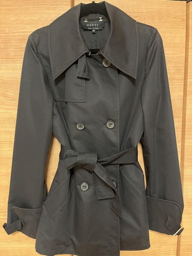 Lussuoso trench nero Gucci da donna taglia L