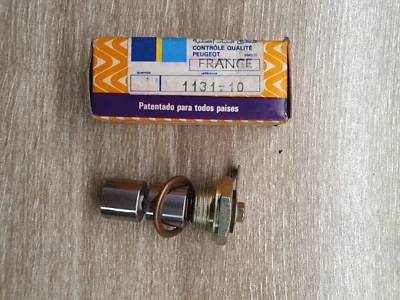 ДАТЧИК ДАВЛЕНИЯ ДИЗЕЛЬНОГО МАСЛА PEUGEOT 204-304-305-504-505 113110 - Изображение 1 из 3